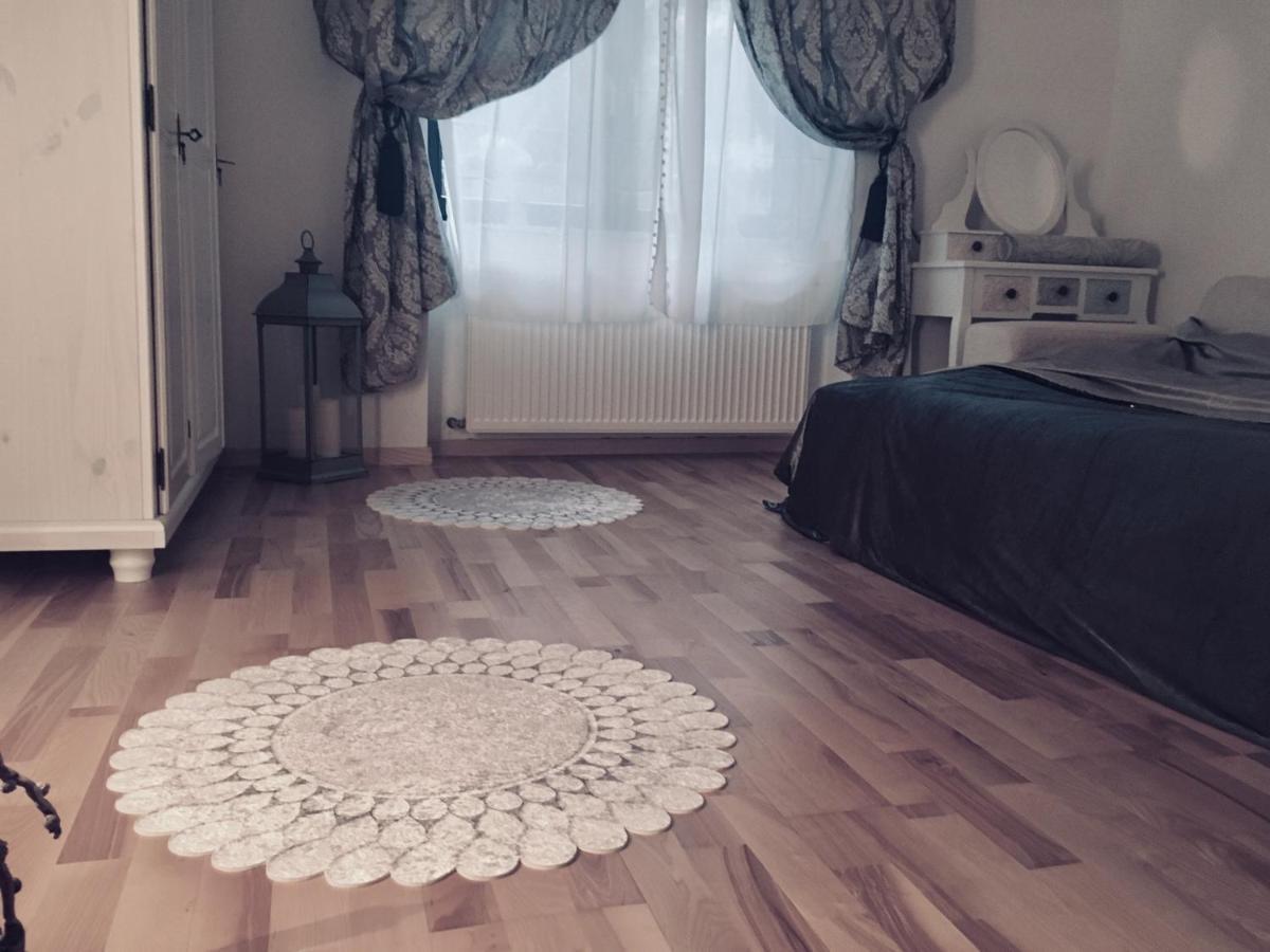 Lux Ultracentral Cluj-Napoca Eksteriør billede